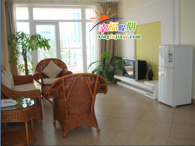 三亚蔚蓝休闲居蓝海豪苑小区豪华海景A6a房客厅
