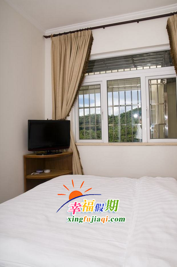 三亚海之韵度假公寓大东海B-1703价格