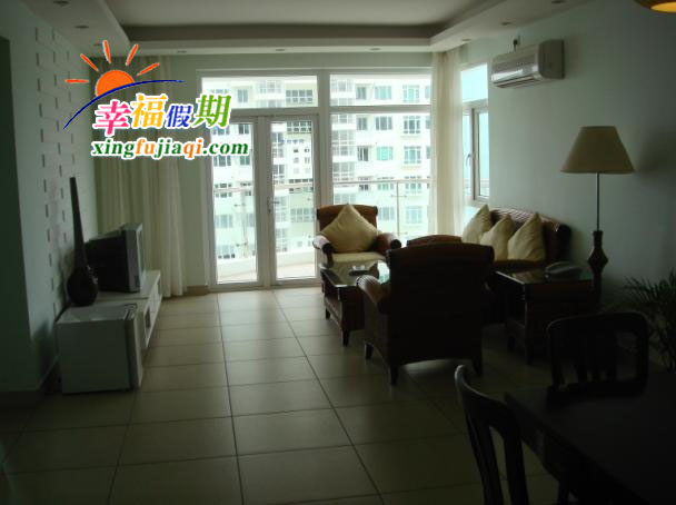 三亚蔚蓝休闲居蓝海豪苑小区超豪华海景B7d房客厅