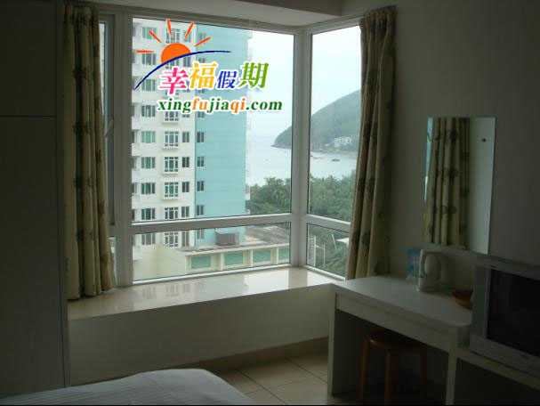 三亚蔚蓝休闲居蓝海豪苑小区超豪华海景B7d房卧室海景